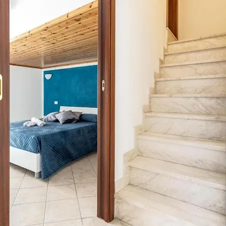 아파트 Belsit House 체팔루